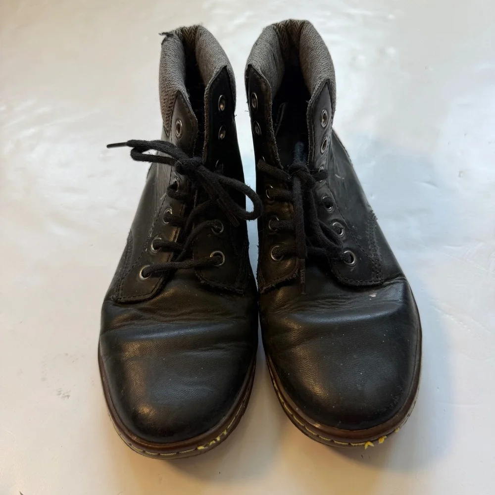 Dr. Martens Womens Padded Collar Boot Black Leather Herringbone Ankle Size 8r